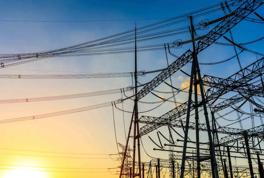 Fala upałów wystawia polską sieć energetyczną na próbę. Co dzieje się z infrastrukturą, gdy temperatura przekracza 35°C?