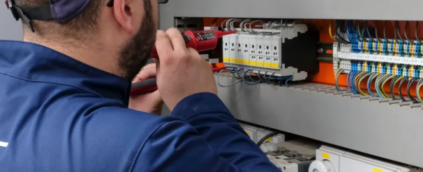 Systemy i instalacje elektryczne